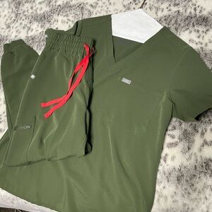 Figs Light Green Scrub Set